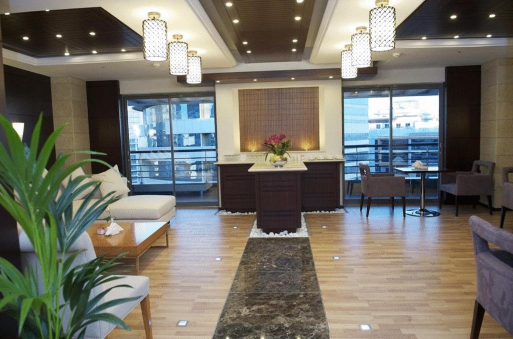 Grand Bellevue Hotel Apartment ดูไบ ภายนอก รูปภาพ
