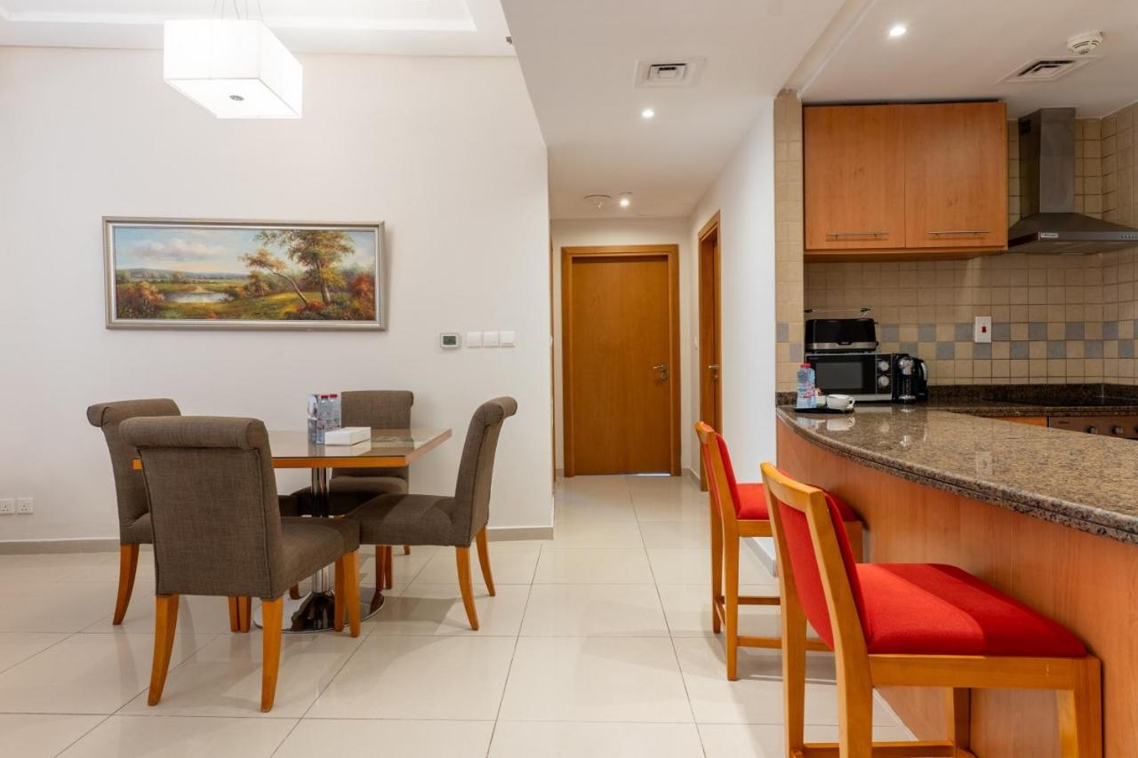 Grand Bellevue Hotel Apartment ดูไบ ภายนอก รูปภาพ