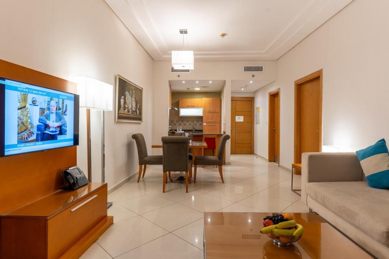 Grand Bellevue Hotel Apartment ดูไบ ภายนอก รูปภาพ