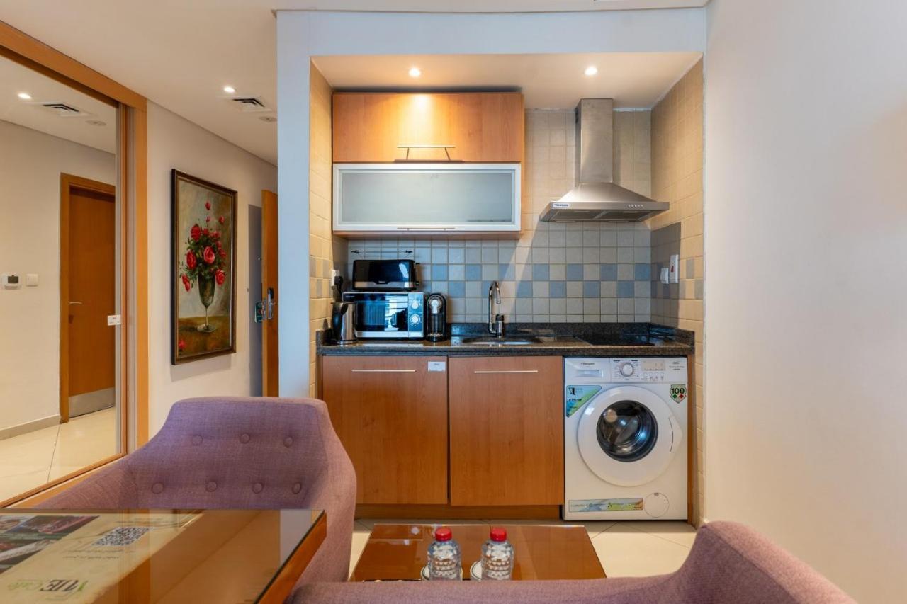 Grand Bellevue Hotel Apartment ดูไบ ภายนอก รูปภาพ